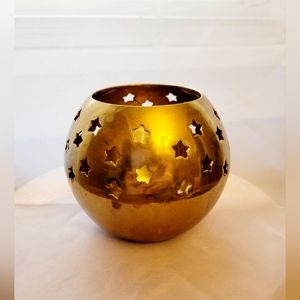 Vintage brass tea light candle holder • Celestial star design